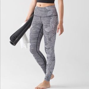 Lulemon Dottie Tribe Wunder Under Pants